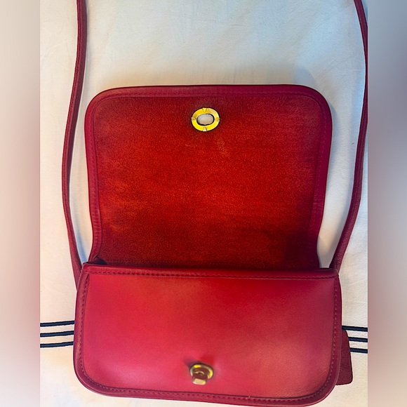 RARE Vintage Coach Dinky in Red Glove-Tanned Leather - # 9375 Made in NYC - Picture 7 of 14